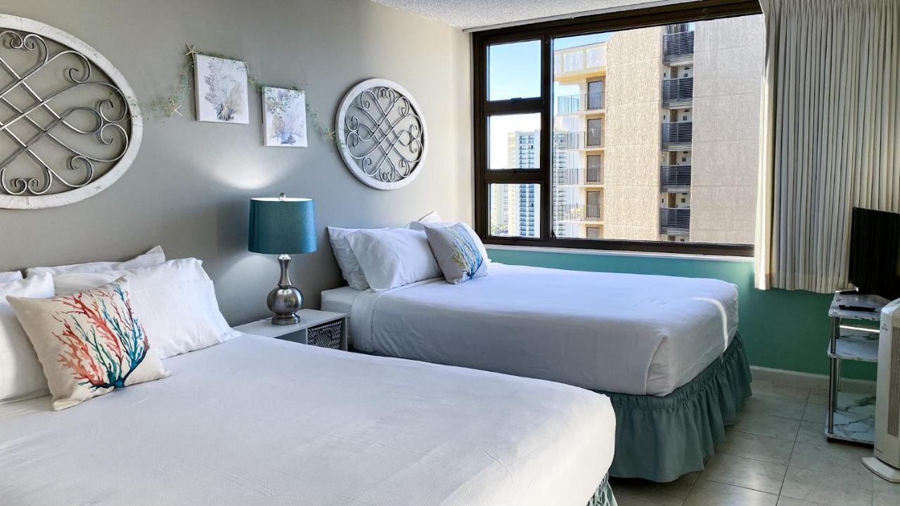 The Makai Suite At The Waikiki Banyan ホノルル エクステリア 写真