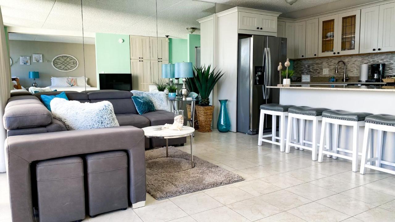 The Makai Suite At The Waikiki Banyan ホノルル エクステリア 写真