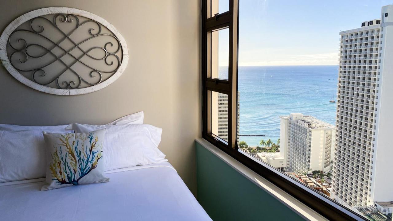The Makai Suite At The Waikiki Banyan ホノルル エクステリア 写真
